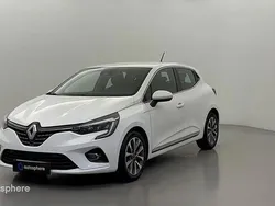 Utilisé 2021 Renault Clio V Intens Berline | 15 999 € (Prix juste)