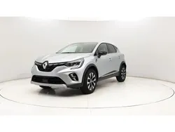 Gris Utilisé 2023 Renault Captur Techno SUV | 25 110 €