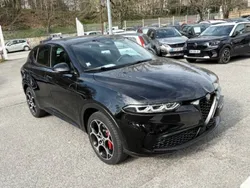 Noir Utilisé 2023 Alfa Romeo Tonale Veloce SUV | 37 990 € (Prix juste)
