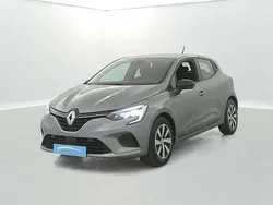 Gris Utilisé 2023 Renault Clio V Equilibre Citadine | 15 290 € (Prix juste)