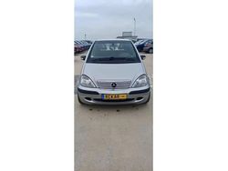 Gris Utilisé 2003 Mercedes A140 Citadine | 3 390 €