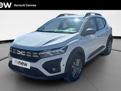 Blanc Utilisé 2023 Dacia Sandero Expression Citadine | 16 199 € (Prix juste)