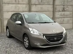 Gris Utilisé 2013 Peugeot 208 Active Citadine | 4 990 € (Prix juste)