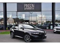 Noir Utilisé 2024 Alfa Romeo Tonale Sprint SUV | 24 890 € (Prix juste)