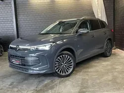 Gris Utilisé 2024 VW Tiguan Life SUV | 39 989 € (Prix juste)