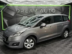 Gris Utilisé 2015 Peugeot 5008 Allure Monospace | 9 990 € (Bon prix)