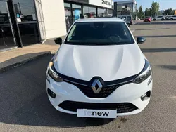Blanc Utilisé 2023 Renault Clio V Evolution Citadine | 15 589 € (Prix juste)