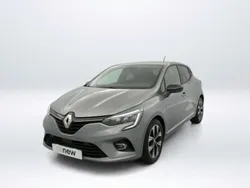 Gris Utilisé 2023 Renault Clio V Evolution Citadine | 14 999 € (Prix juste)