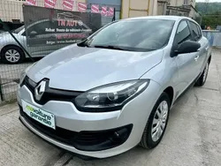 Gris Utilisé 2014 Renault Mégane III Berline | 5 990 € (Prix juste)