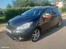 Utilisé 2014 Peugeot 208 Roland Garros Citadine | 6 990 € (Prix juste)