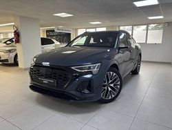 Bleu plasma métallisé Nouvelle 2024 Audi Q8 Sportback e-tron S-Line SUV | 82 900 € (Prix cher)
