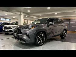 Utilisé 2022 Toyota Highlander Lounge SUV | 50 990 € (Prix juste)