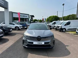 Gris Nouvelle 2025 Renault Mégane Esprit Alpine Berline | 44 000 €