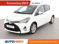 Blanc Utilisé 2015 Toyota Yaris Hybrid Citadine | 11 190 € (Bon prix)