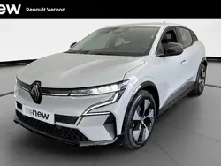 Gris Utilisé 2022 Renault Mégane Equilibre Berline | 23 690 € (Prix juste)