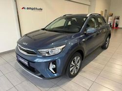 Bleu denim métallisé Utilisé 2024 Kia Stonic Active SUV | 18 499 € (Bon prix)