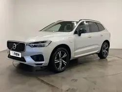 Gris Utilisé 2020 Volvo XC60 R-Design SUV | 34 990 € (Prix juste)