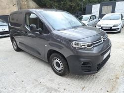 Gris Utilisé 2022 Citroën Berlingo Monospace | 9 990 € (Bon prix)