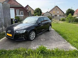 Noir Utilisé 2020 Audi A3 e-tron Sport Citadine | 21 900 € (Prix juste)