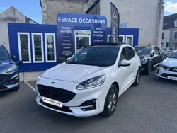 Blanc Utilisé 2022 Ford Kuga ST-Line SUV | 24 999 € (Prix juste)
