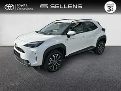 Blanc Utilisé 2025 Toyota Yaris Hybrid Design | 28 250 € (Prix assez cher)