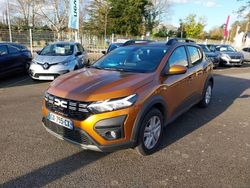Orange Utilisé 2024 Dacia Sandero Expression Citadine | 16 990 € (Prix juste)