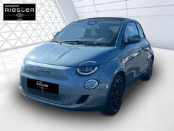 Bleu Utilisé 2022 Fiat 500e | 18 970 € (Prix juste)