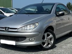 Utilisé 2004 Peugeot 206 CC Quiksilver Cabriolet | 4 690 € (Prix cher)