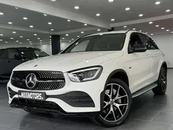 Blanc Utilisé 2021 Mercedes GLC300 AMG SUV | 33 990 €