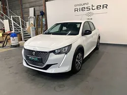 Blanc Utilisé 2023 Peugeot e-208 Active Citadine | 20 480 € (Prix assez cher)