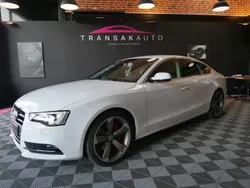 Blanc Utilisé 2014 Audi A5 Ambiente Coupé | 17 990 €