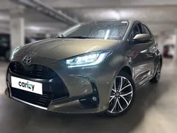 Gris Utilisé 2023 Toyota Yaris Hybrid Berline | 19 690 € (Prix juste)