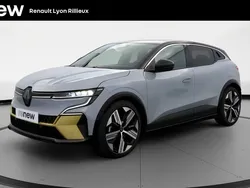 Gris Utilisé 2022 Renault Mégane Iconic Berline | 28 290 € (Prix juste)