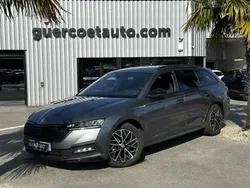 Gris Utilisé 2023 Skoda Octavia SportLine Break | 27 990 € (Prix cher)