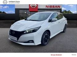 Blanc Utilisé 2022 Nissan Leaf Acenta Citadine | 16 990 € (Prix juste)