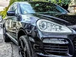 Utilisé 2007 Porsche Cayenne Turbo SUV | 18 500 € (Prix juste)