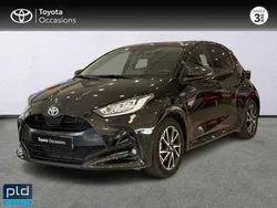 Utilisé 2024 Toyota Yaris Hybrid Design Berline | 21 990 € (Prix juste)