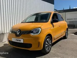 Jaune Utilisé 2022 Renault Twingo Techno Citadine | 12 299 € (Prix juste)