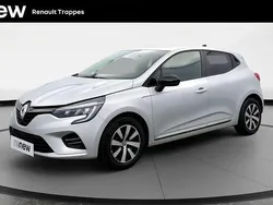 Utilisé 2023 Renault Clio V Citadine | 15 390 € (Prix juste)