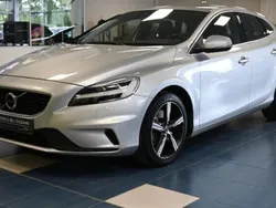Utilisé 2017 Volvo V40 R-Design Break | 14 996 € (Prix juste)