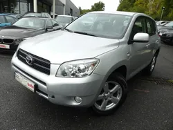 Gris Utilisé 2008 Toyota RAV4 Lounge SUV | 13 490 € (Prix juste)
