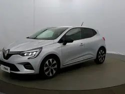 Gris Utilisé 2023 Renault Clio V Intens Citadine | 15 290 € (Prix juste)