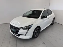 Blanc Utilisé 2023 Peugeot 208 Allure Citadine | 14 289 € (Bon prix)