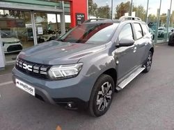 Gris comète métallisé Utilisé 2023 Dacia Duster Journey SUV | 20 999 € (Bon prix)