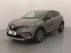 Gris Utilisé 2023 Renault Captur Techno SUV | 17 899 € (Prix juste)