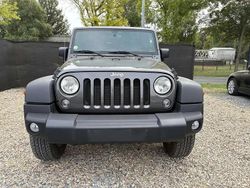 Gris Utilisé 2017 Jeep Wrangler Rubicon SUV | 33 990 €
