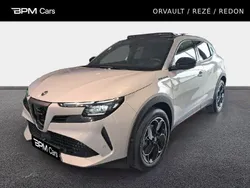 Beige Nouvelle 2025 Alfa Romeo Junior Edizione Speciale SUV | 40 490 € (Prix juste)