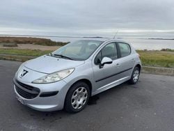 Gris Utilisé 2007 Peugeot 207 Berline | 3 999 € (Bon prix)