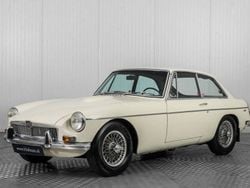 Blanc Utilisé 1966 MG B GT Coupé | 18 900 €