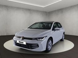Blanc Utilisé 2025 VW Golf VIII Life Berline | 28 900 € (Prix juste)